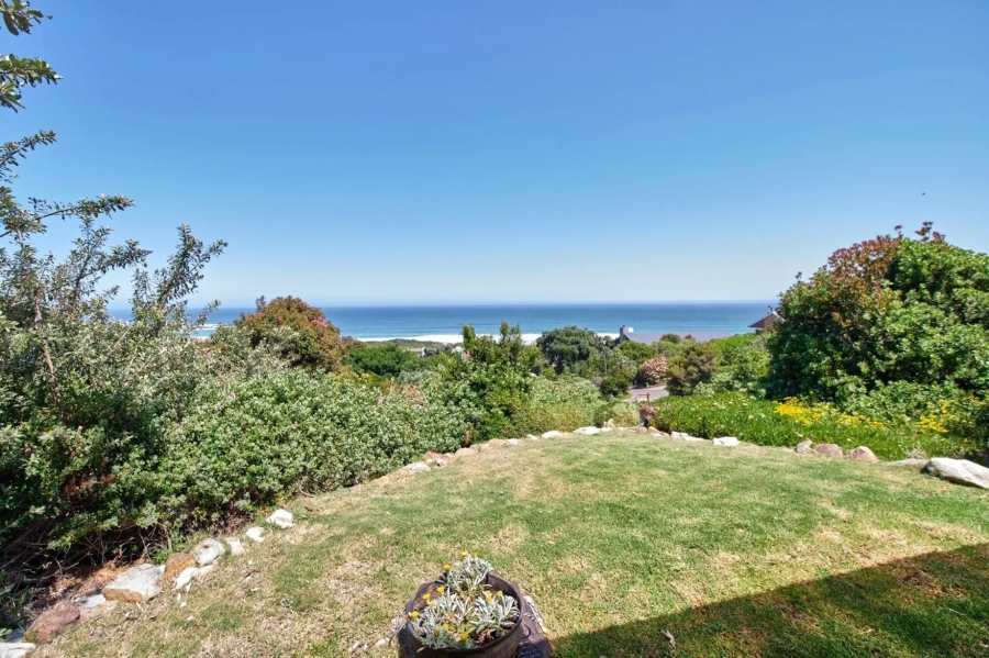 To Let 3 Bedroom Property for Rent in Scarborough Western Cape